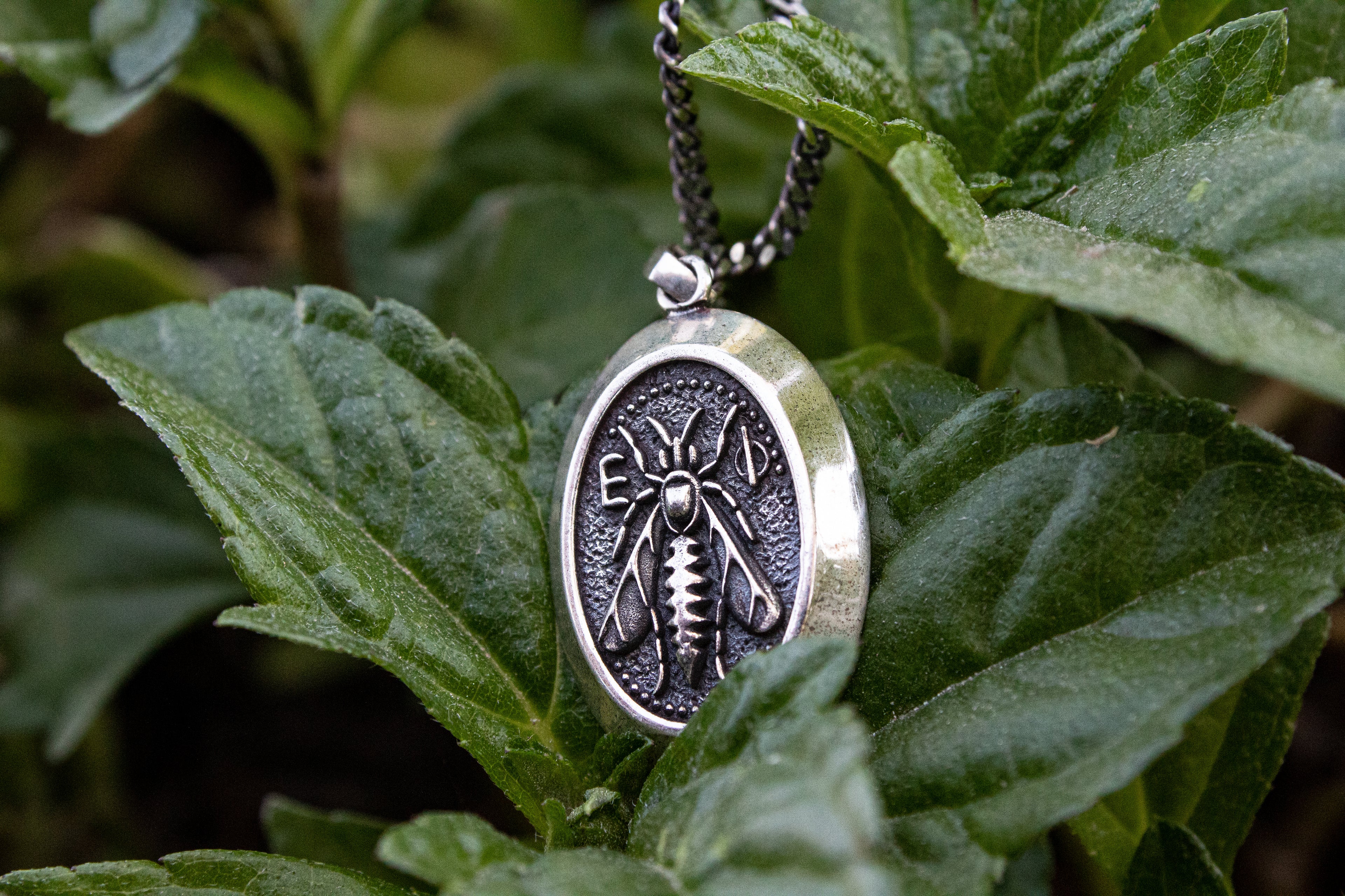 Medalla El Secreto del Jardín