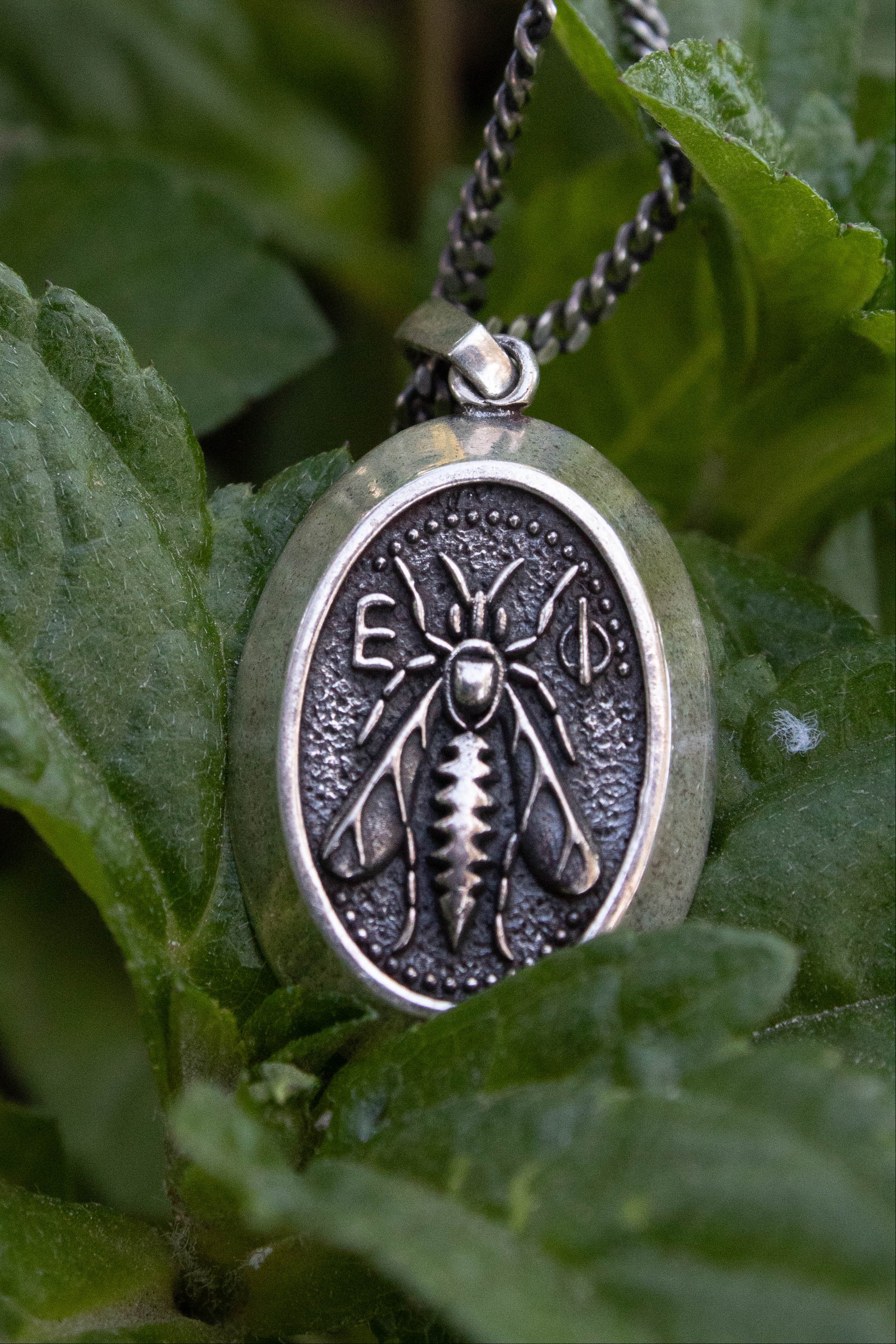 Medalla El Secreto del Jardín