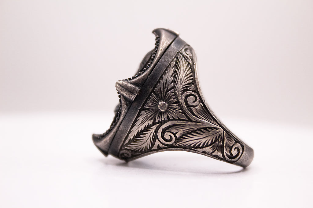 Anillo Garra de Halcón