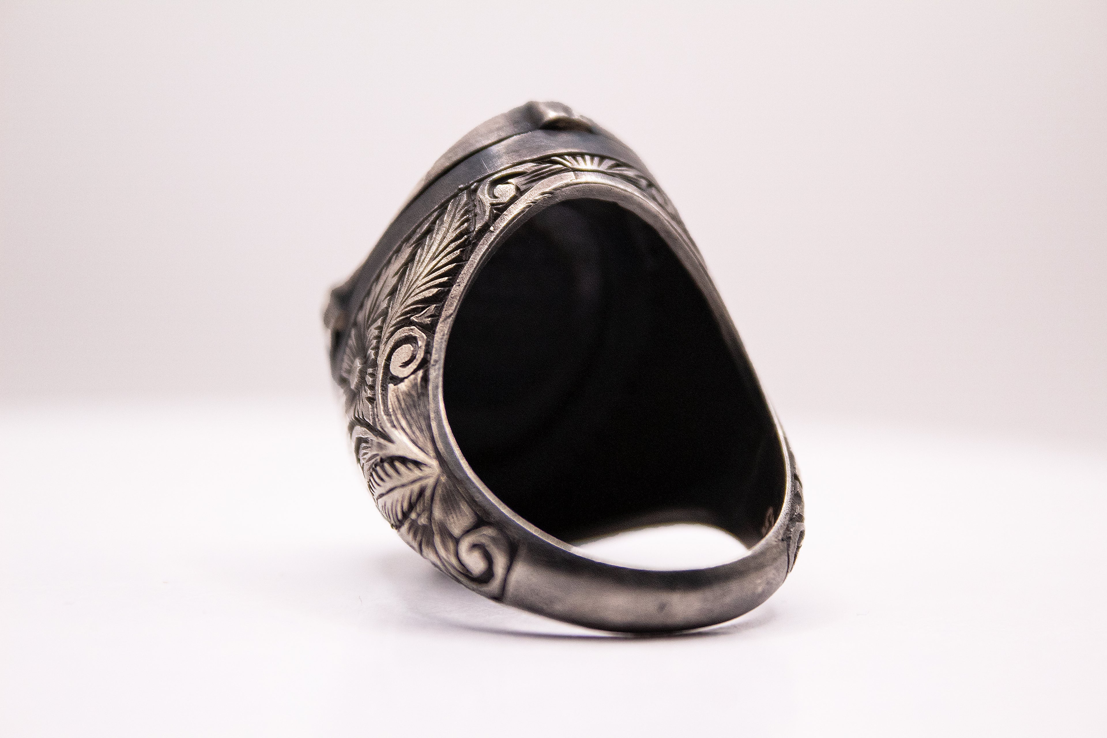 Anillo Garra de Halcón